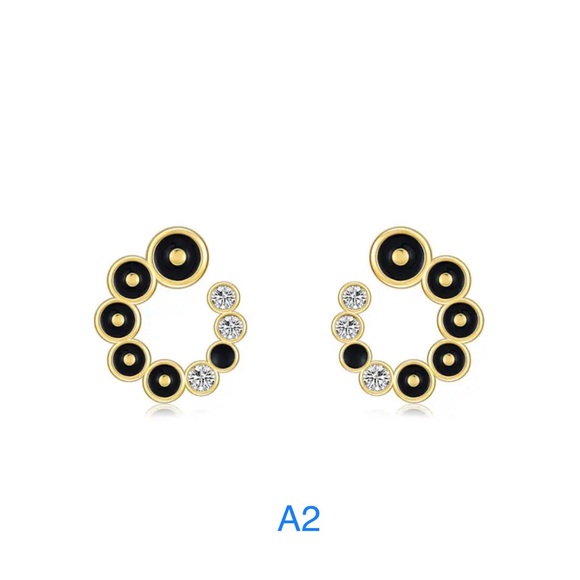 TOUS Gift Wrap Gift Packaging Jewelry Bag with Silver Bell - Picture 9 of 10